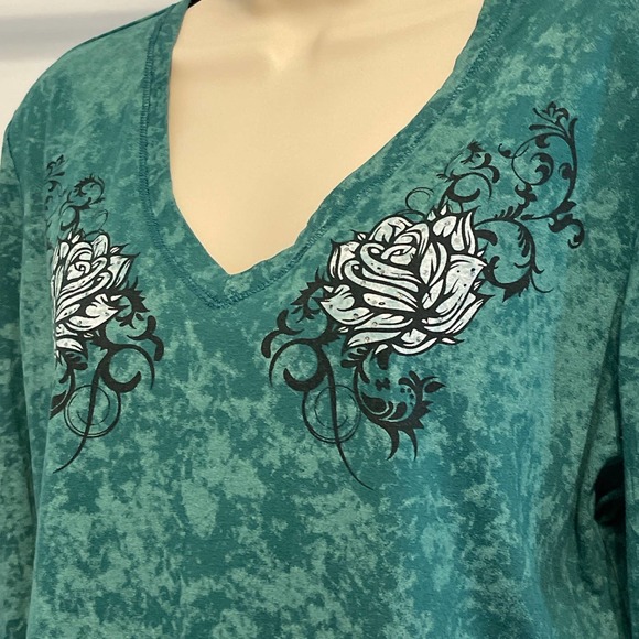 Seven 7 Green V Neck 3/4 Sleeve Tee Shirt with Design XL Pre-owned - Picture 3 of 12